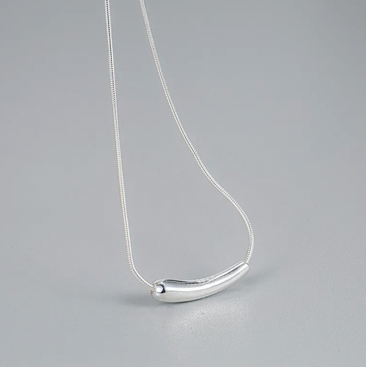 collar gota alargada