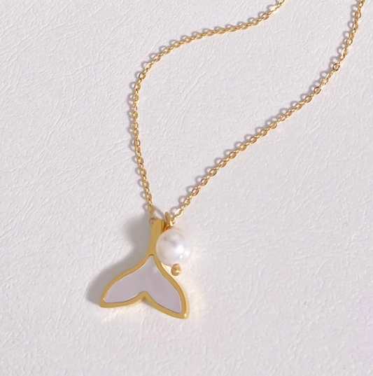 collar cola ballena