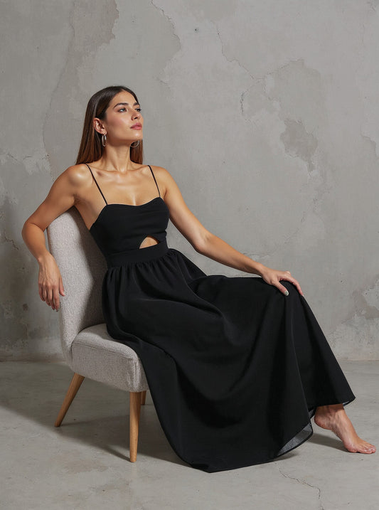 Maxi dress cut-out