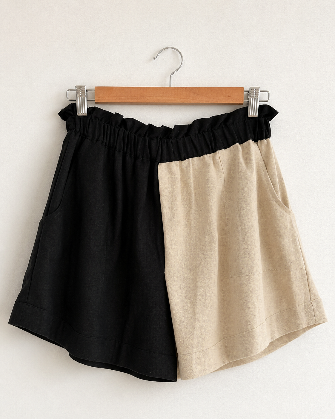 Short bicolor de lino 100%